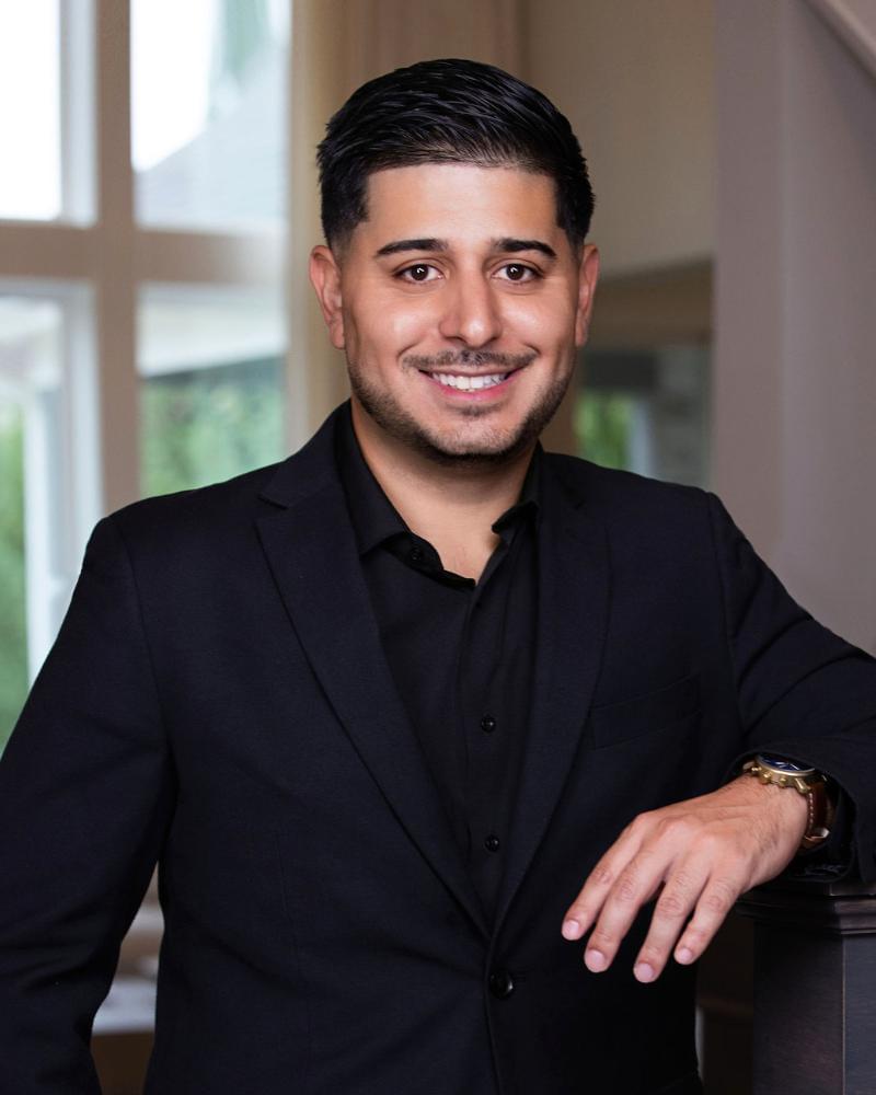 Picture of Sal Shahiri.