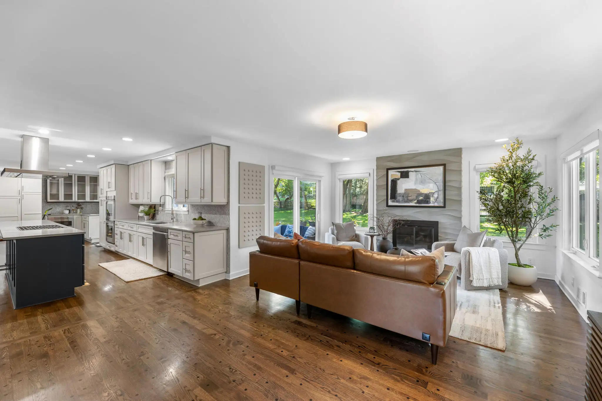 Family room open to kitchen, Apple Valley Estates home
