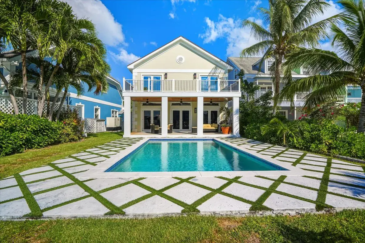 9 Kingfisher Island, Sandyport, Nassau, Bahamas