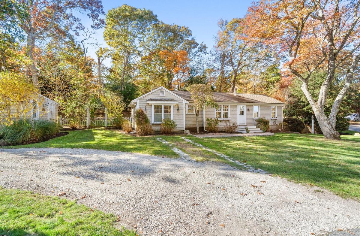 92 Timberlane Dr, Mashpee | ALANTE Real Estate