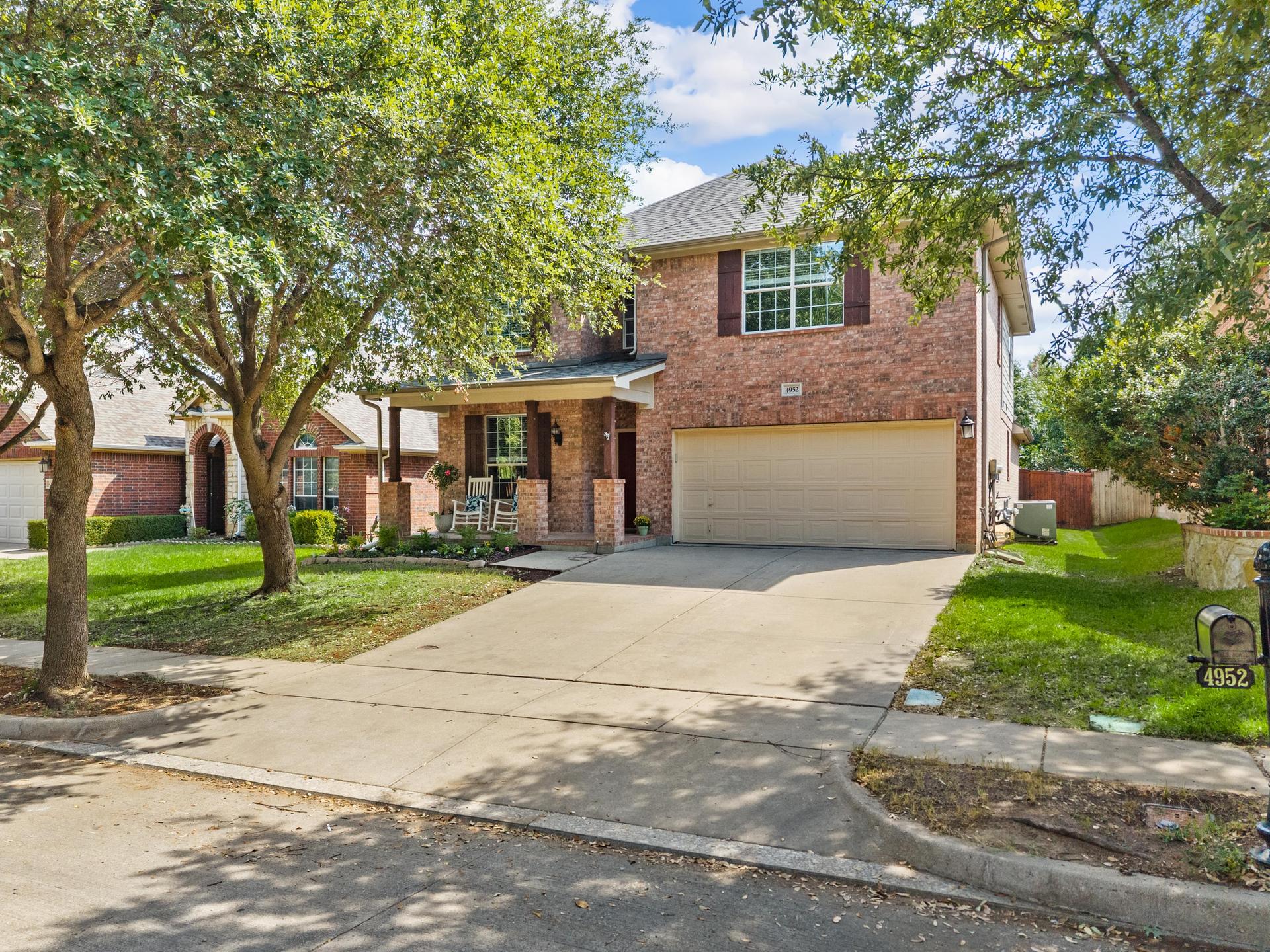 Exterior of 4952 Paddock Drive